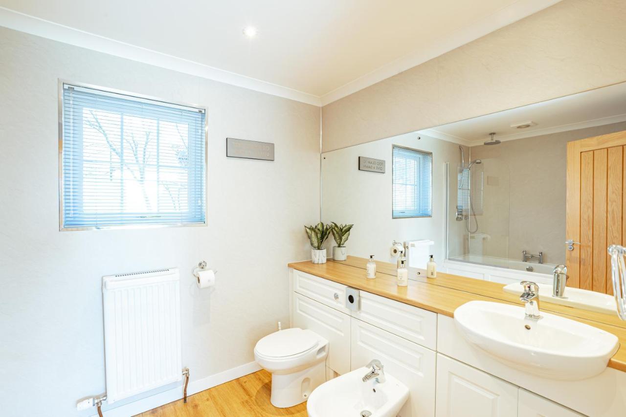 Sparrowhawk Cottage With Hot Tub ニュートン・スチュワート エクステリア 写真