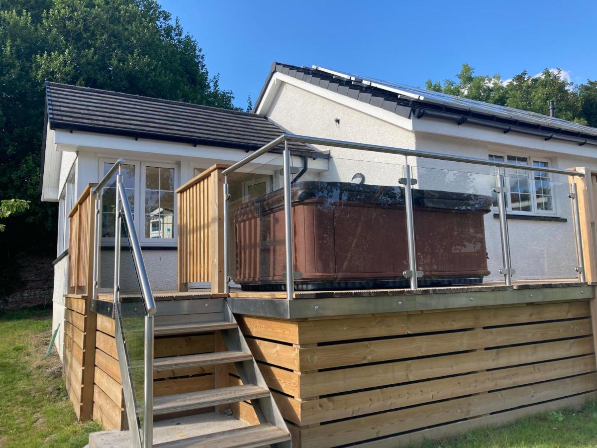 Sparrowhawk Cottage With Hot Tub ニュートン・スチュワート エクステリア 写真